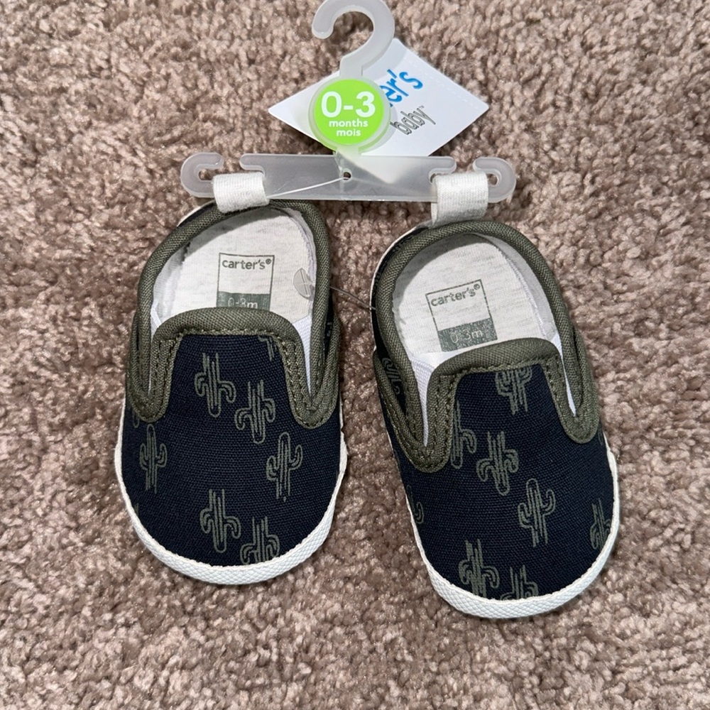 🌵 Carter’s Baby Slip-on Shoe